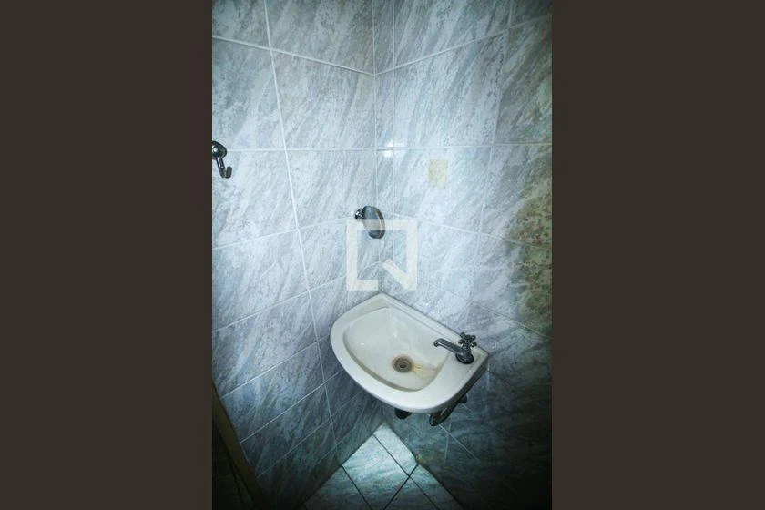 Casa com 3 quartos em 200 m² e 4 banheiros — photo 38