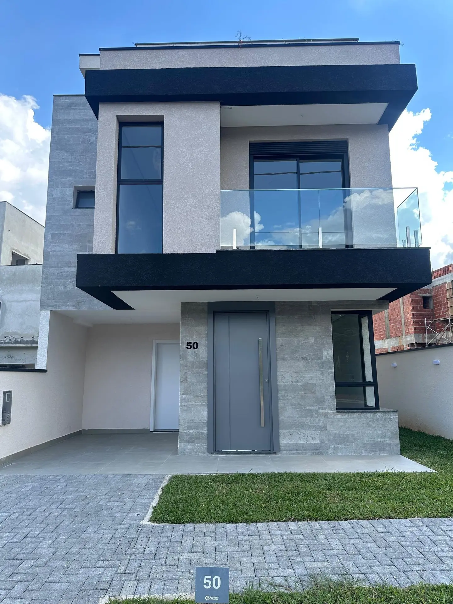3-bedroom house with floor-to-ceiling windows in Curitiba — photo 13