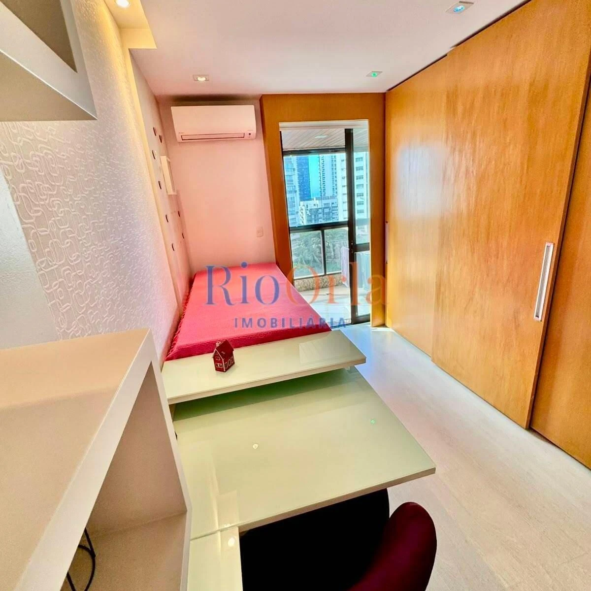 3-bedroom apartment with balcony and 160 m² — photo 8