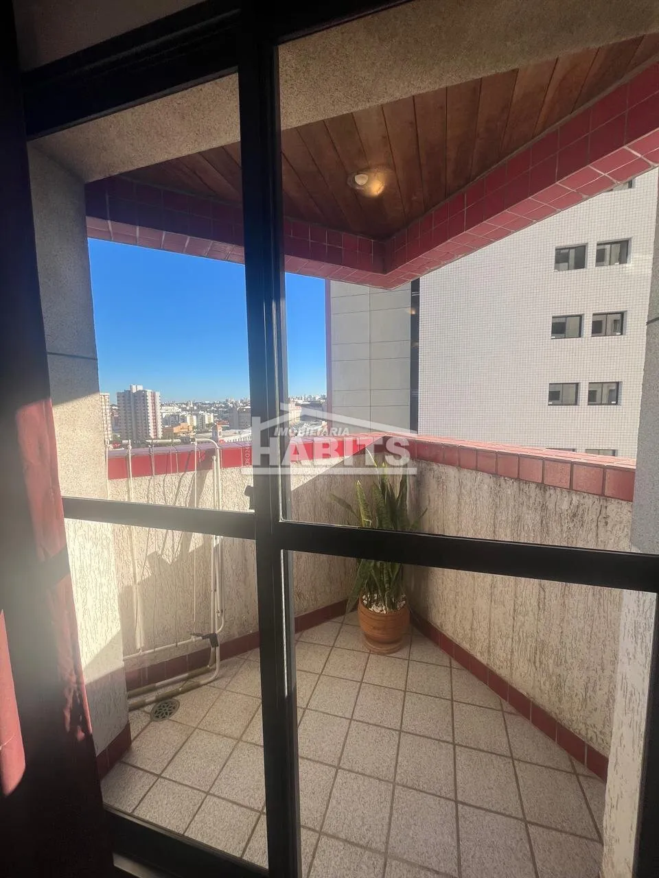 Furnished 1-bedroom apartment with 65 m² — photo 5