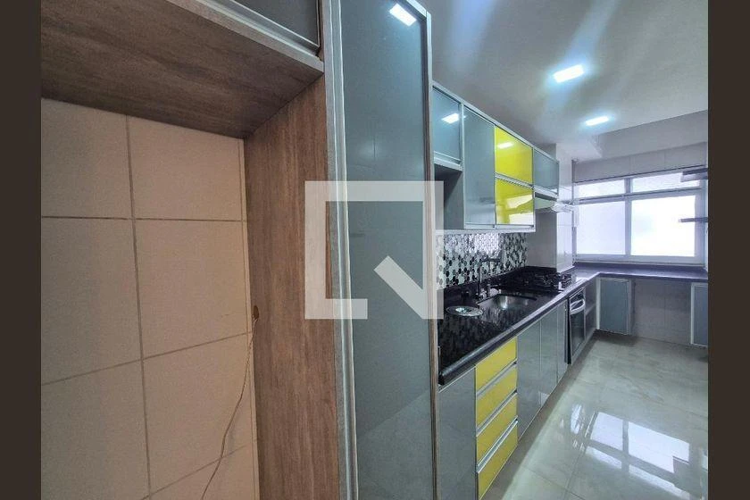 Apartamento de 2 quartos com closet — photo 2