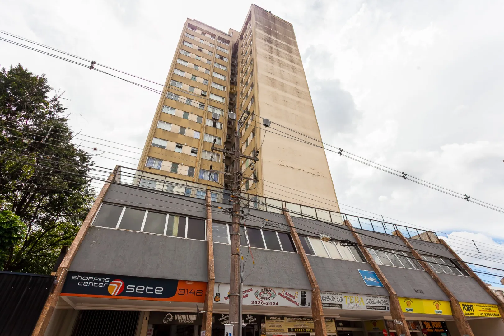 Дерев'яна підлога або ламінат та 1 спальня: квартира 44 м² — photo 33