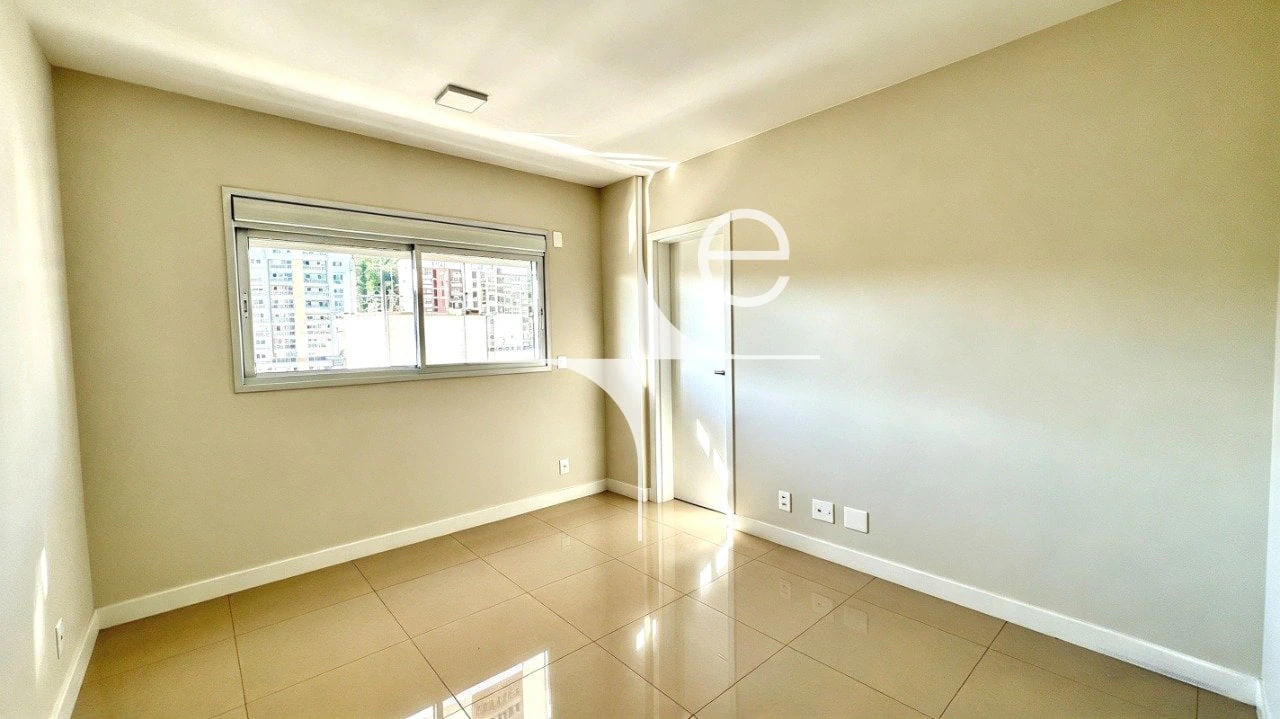 Mountain view in a 2-bedroom apartment, 76 m² — photo 16