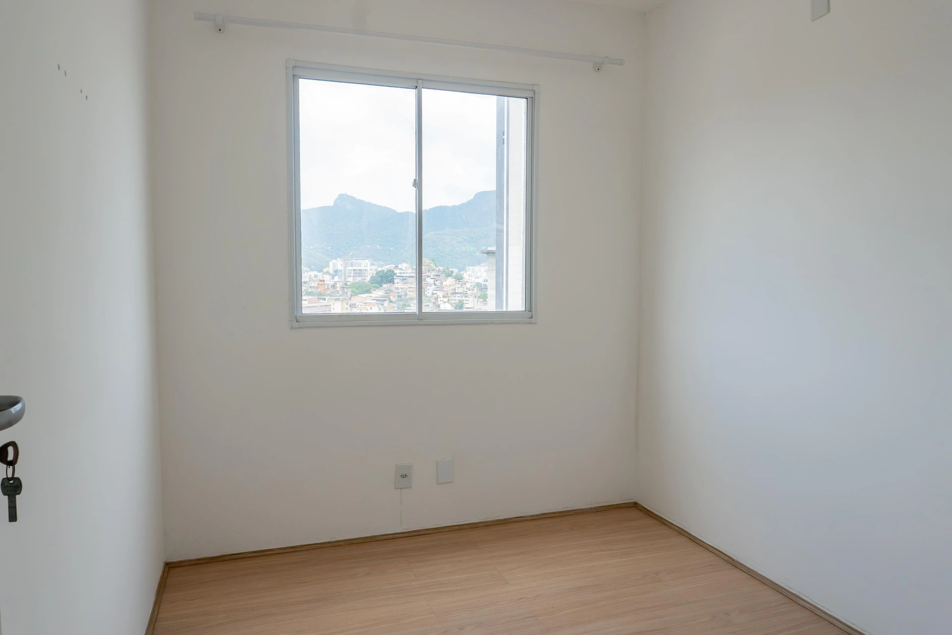 2-bedroom apartment with a mountain view in Rio de Janeiro — photo 12