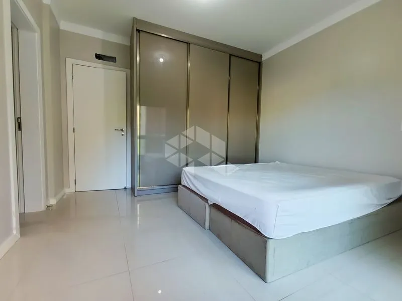 Mountain view in a 4-bedroom apartment, 150 m² — photo 37