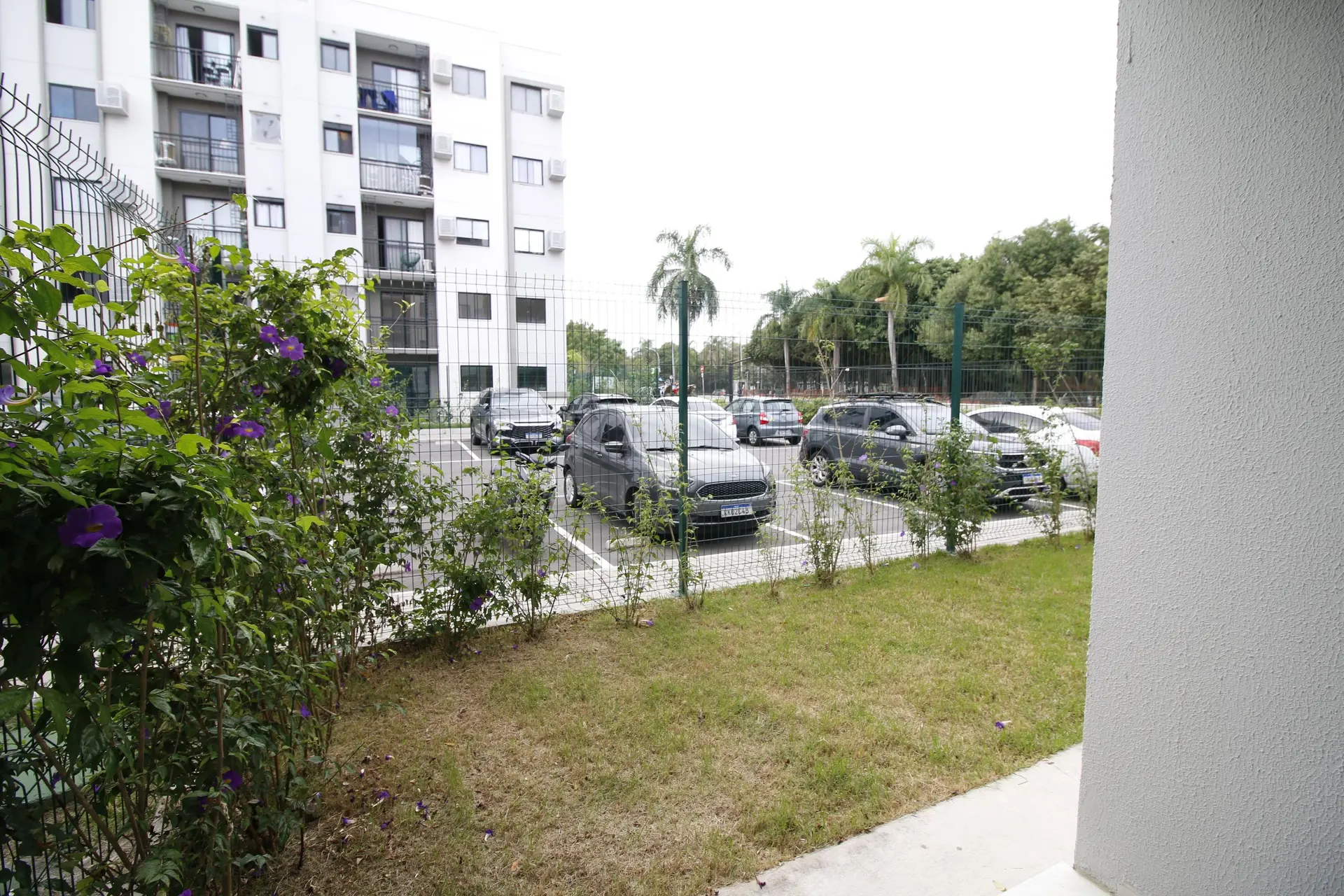 Apartamento com 2 quartos, varanda e vaga de garagem — photo 8