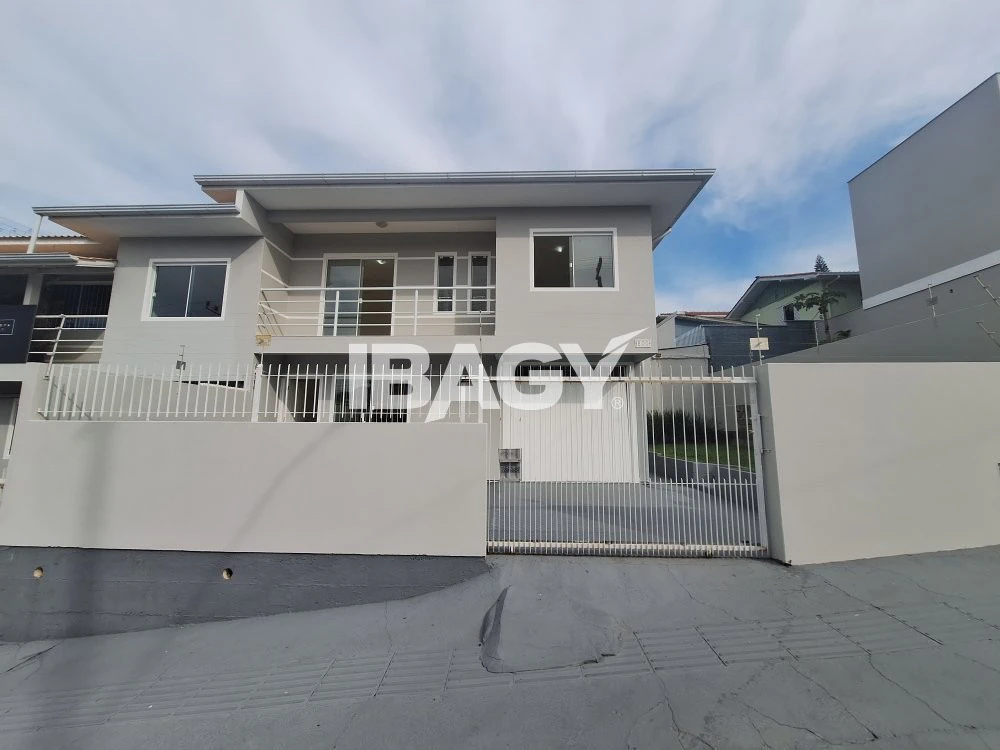 3-bedroom house with private BBQ and 120 m²