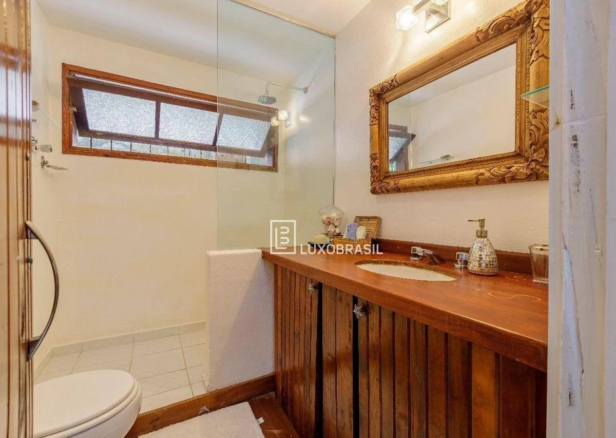 Triplex house with 4 bedrooms and 5 bathrooms with balcony — photo 27