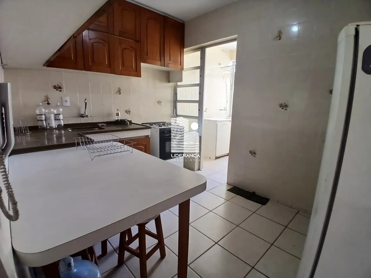 Apartamento de 3 dormitórios com cozinha a gás, 154 m² — photo 32