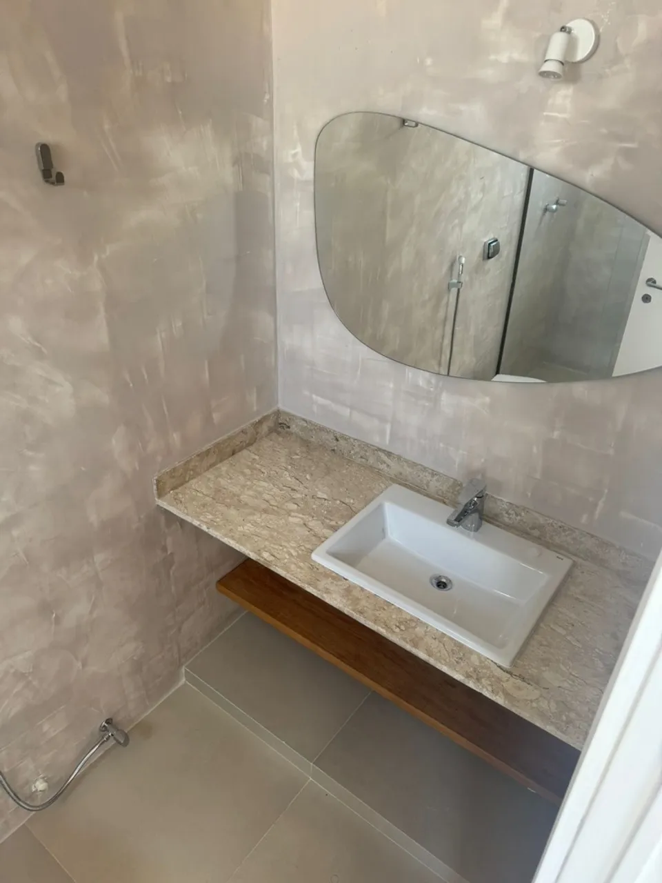 Mountain view in a 3-bedroom apartment, 90 m² — photo 9