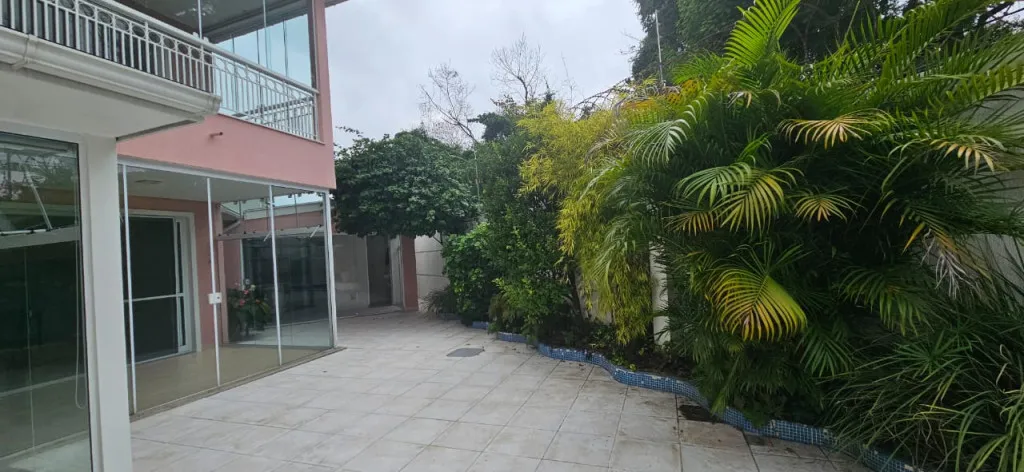Duplex house for rent with 4 bedrooms and 5 bathrooms — photo 51