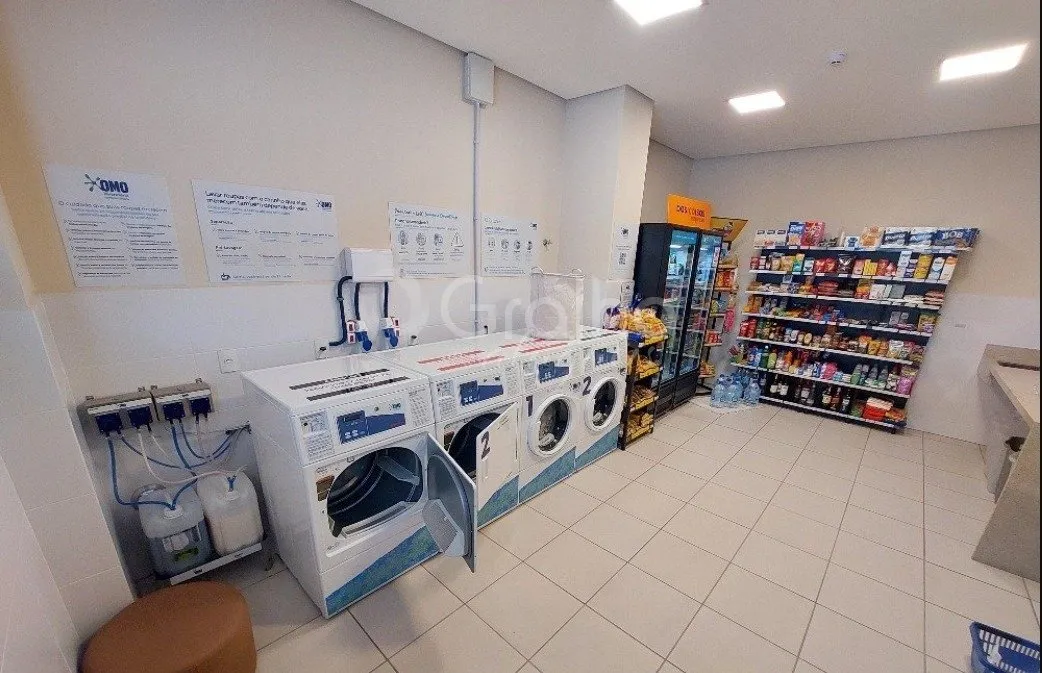 Меблированная студия с кухней открытой планировки, 73 м² — photo 14