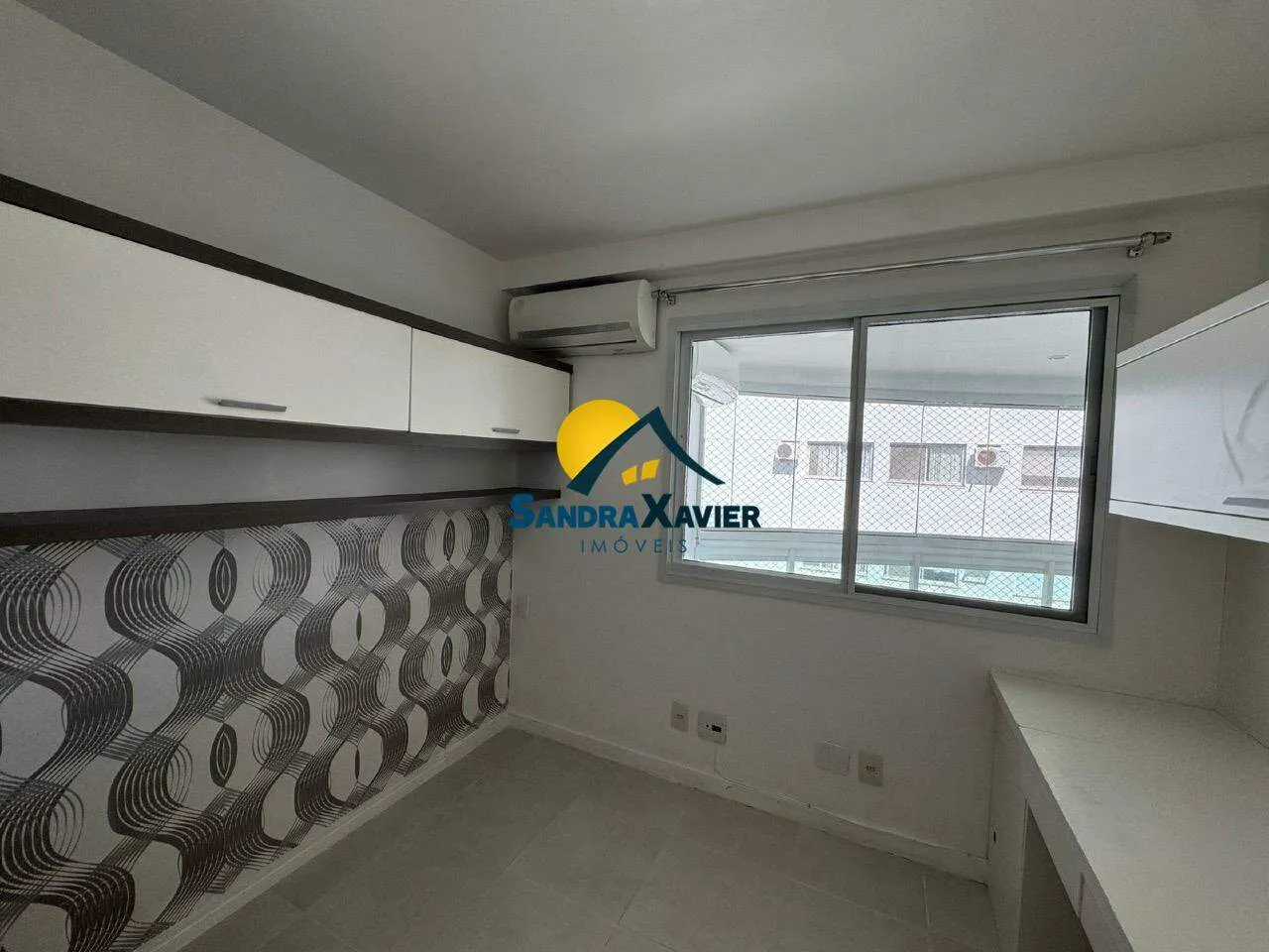 Furnished 3-bedroom apartment with 3 bathrooms and views — photo 30