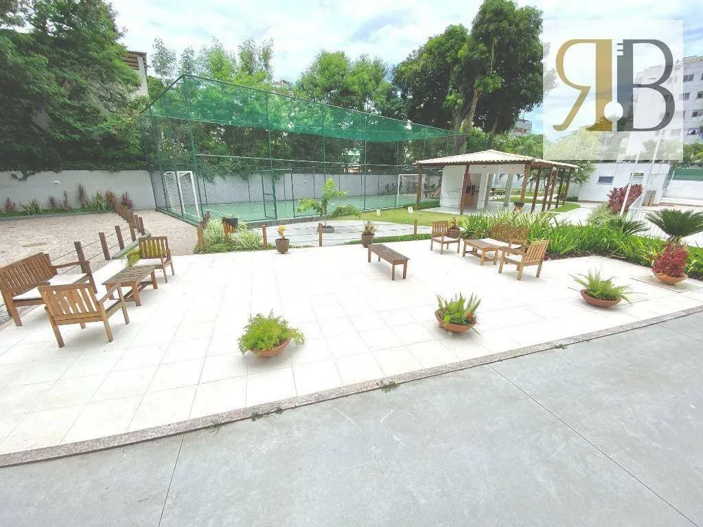 Рабочее место и 4 спальни: квартира 252 м² — photo 53