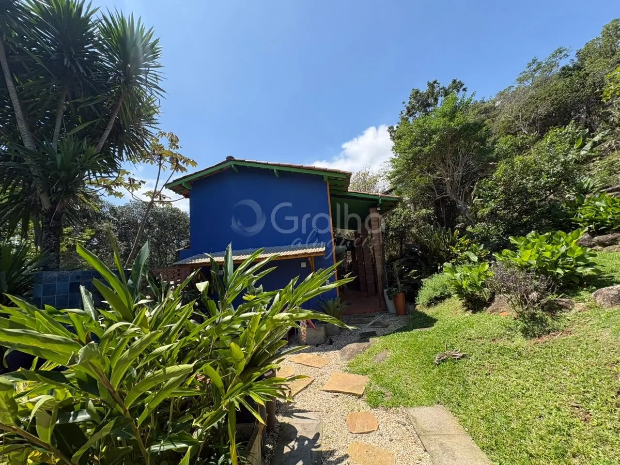 2-bedroom house with a washing machine — photo 19