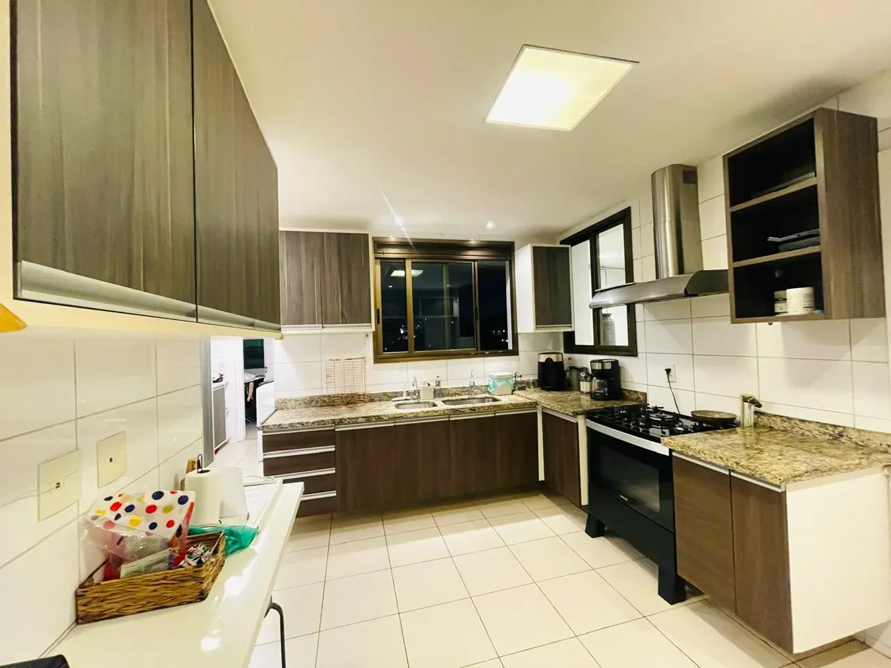 Вид на воду та 4 спальні: квартира 257 м² — photo 19