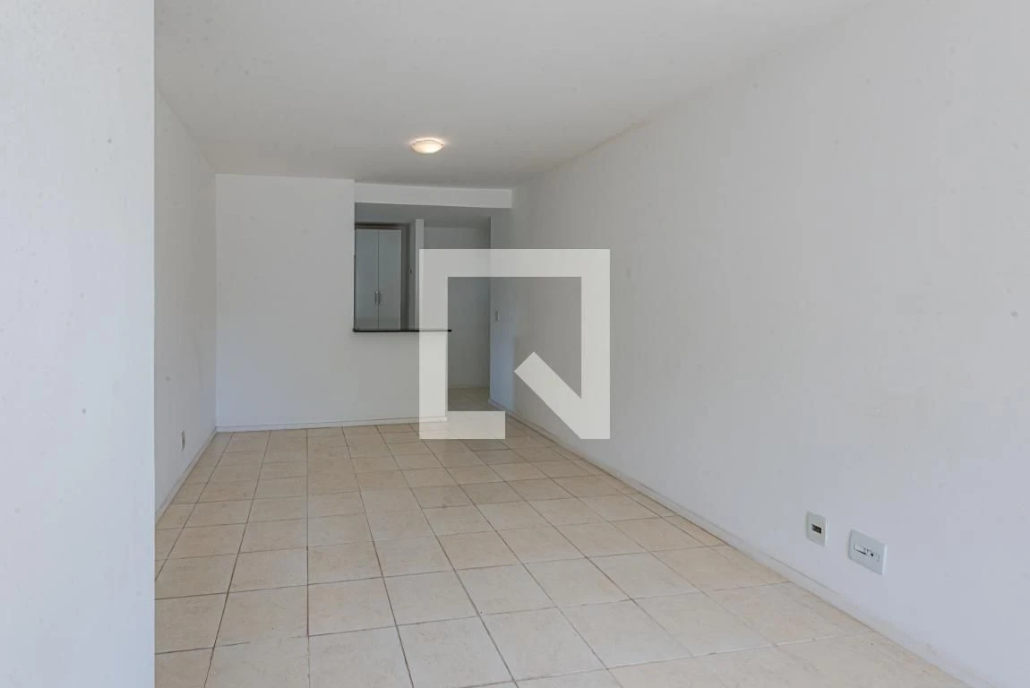 4-bedroom apartment with a mountain view in Rio de Janeiro — photo 18