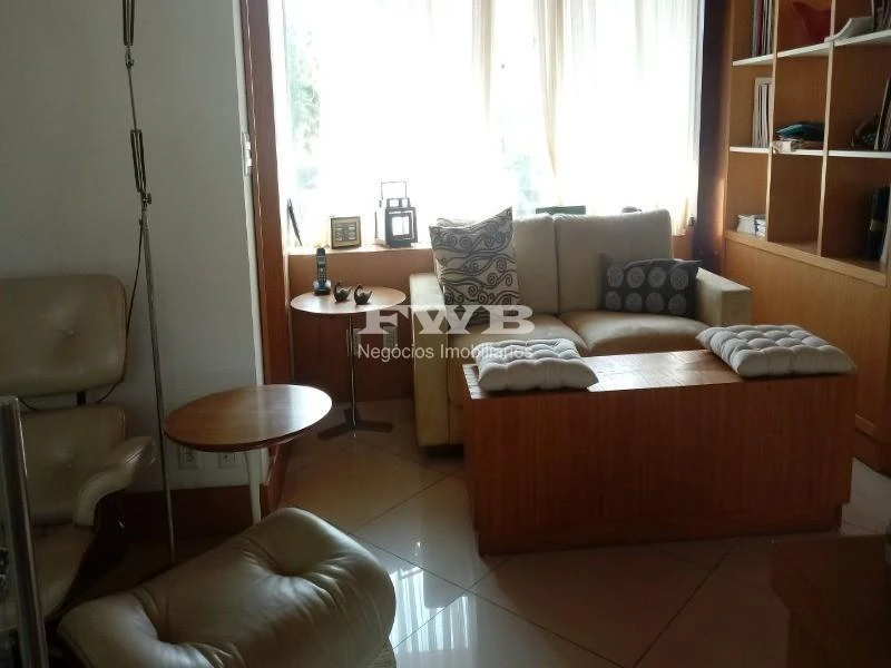 11-bedroom house with a walk-in closet in Rio de Janeiro — photo 38