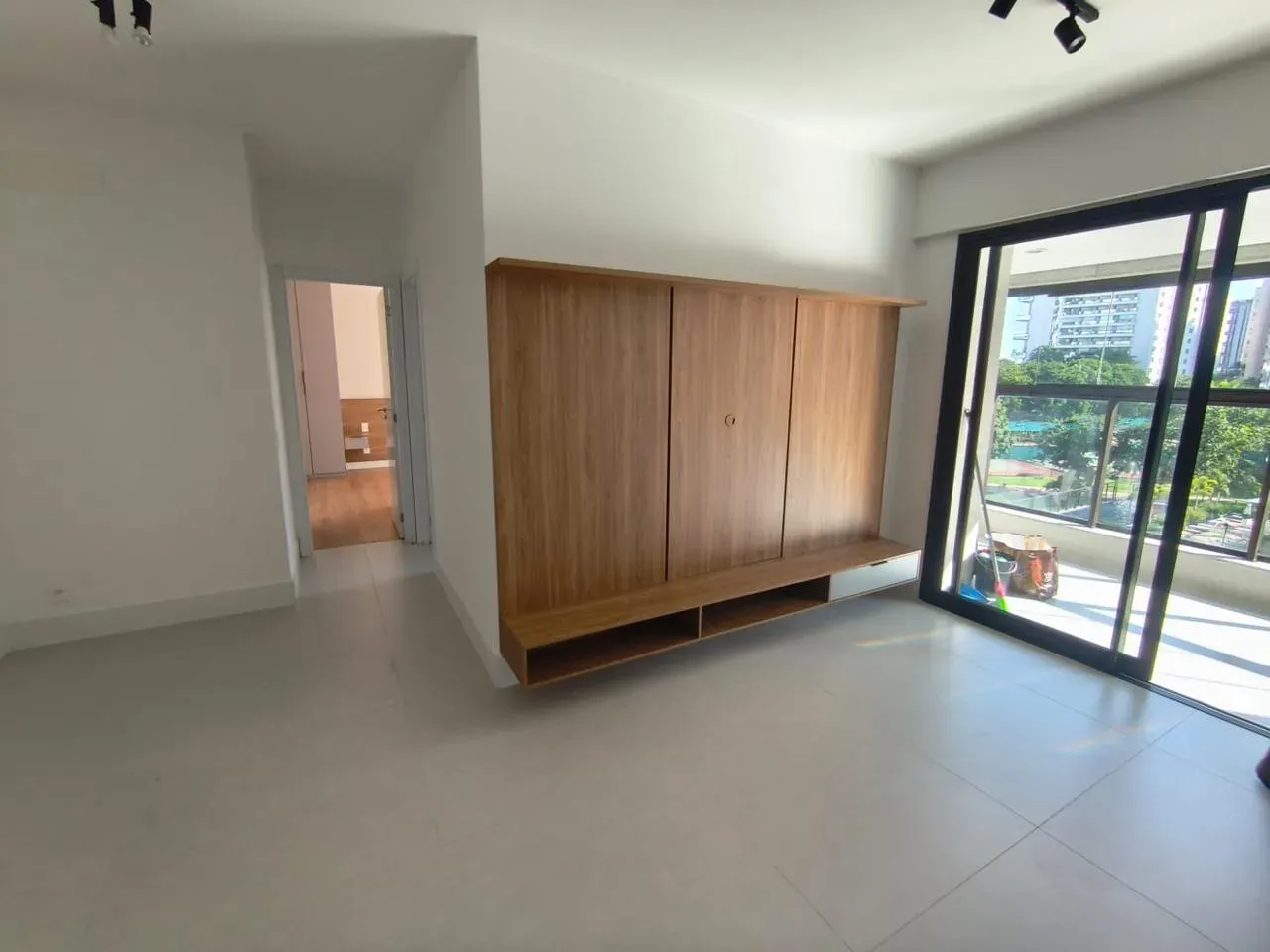 70 m² apartment with 2 bedrooms and a balcony — photo 7