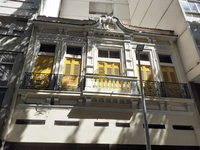 Duplex home with 5 bedrooms and 4 bathrooms — photo 3