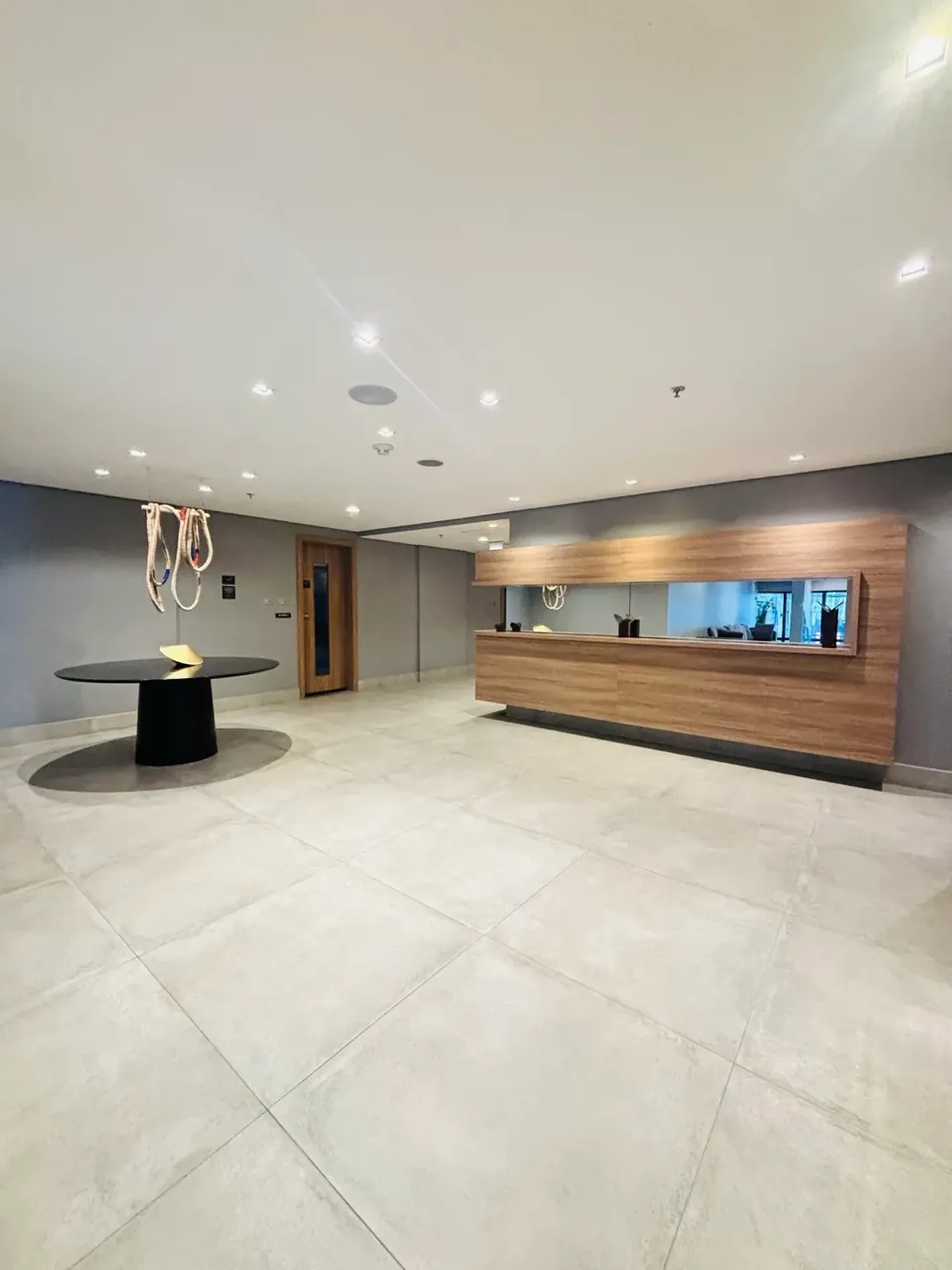 Apartamento mobiliado com 1 dormitório e 1 banheiro — photo 36