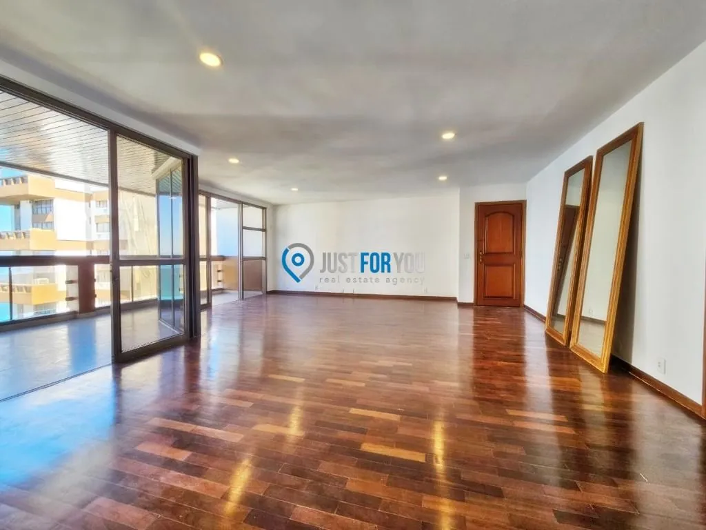 Apartamento de 4 dormitórios com 179 m² e 3 vagas — photo 6