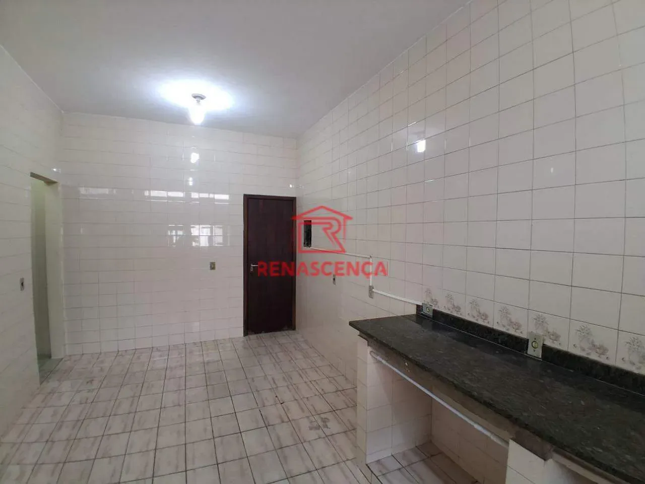 3-bedroom house, all with their own bathrooms, 329 m² — photo 3