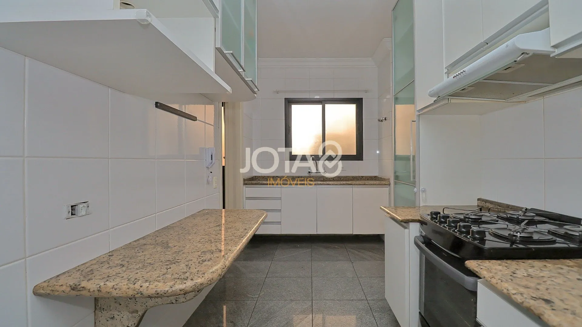 Apartamento de 3 dormitorios con balcón y 2 plazas, 109 m² — photo 26