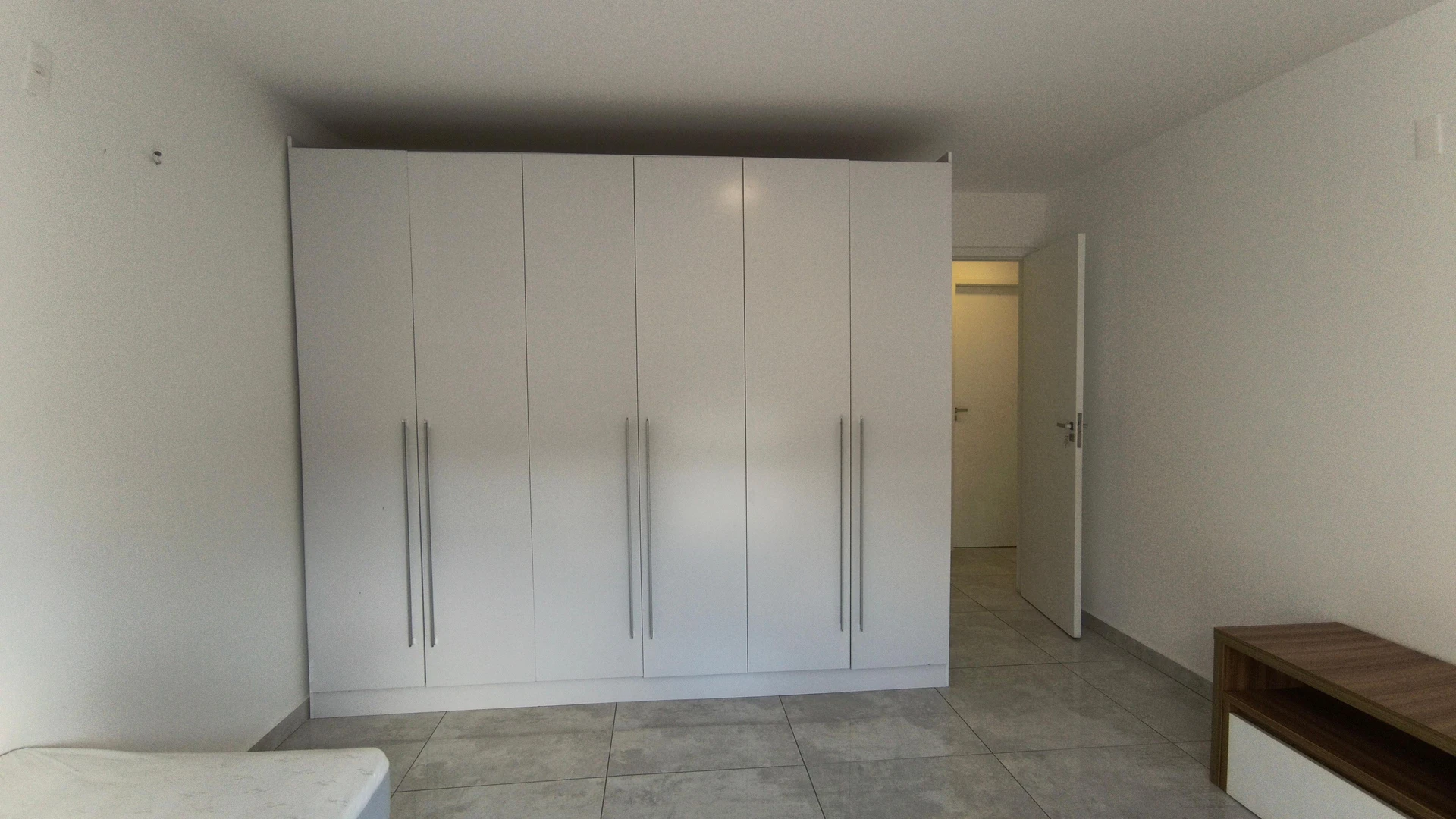 Casa mobiliada com 3 quartos, jardim e cozinha integrada — photo 29