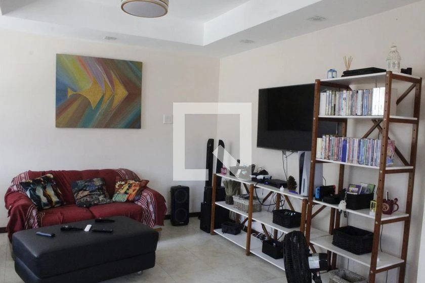 4-bedroom house with a mountain view in Rio de Janeiro — photo 24