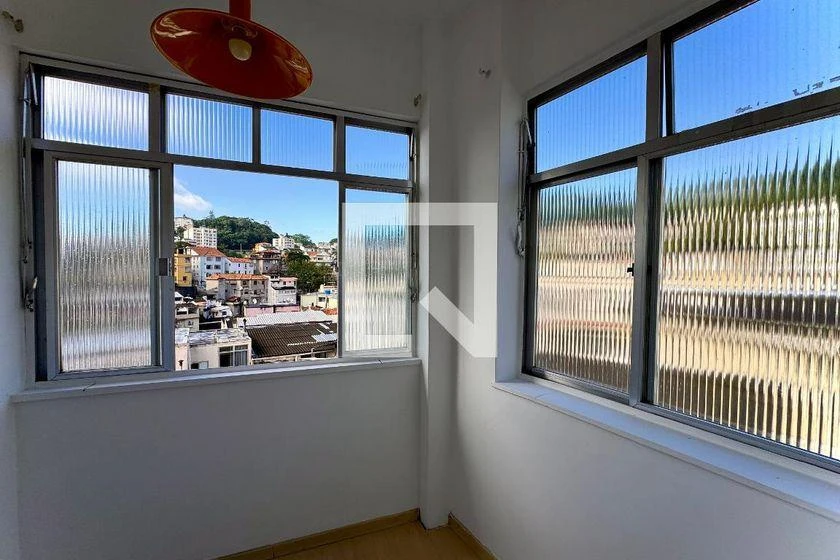 Apartment, 71 m², with wood or laminate floors
