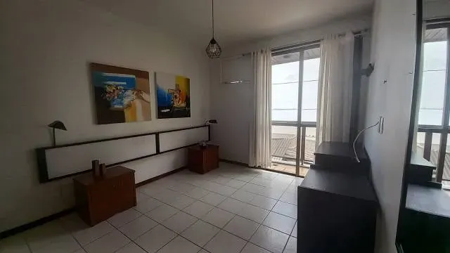 Apartamento no 4º andar com máquina de lavar