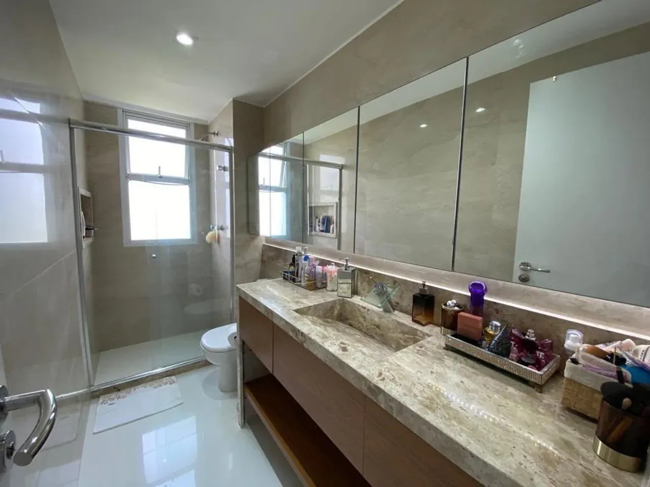 Furnished apartment, 150 m², with a glass-enclosed balcony — photo 16