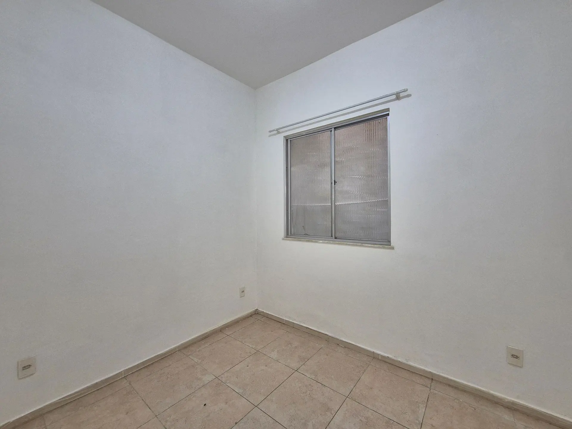 2-bedroom apartment with an open-plan kitchen — photo 3