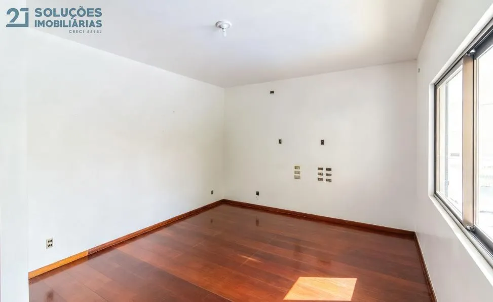7-bedroom house with a bathtub in Florianópolis — photo 24
