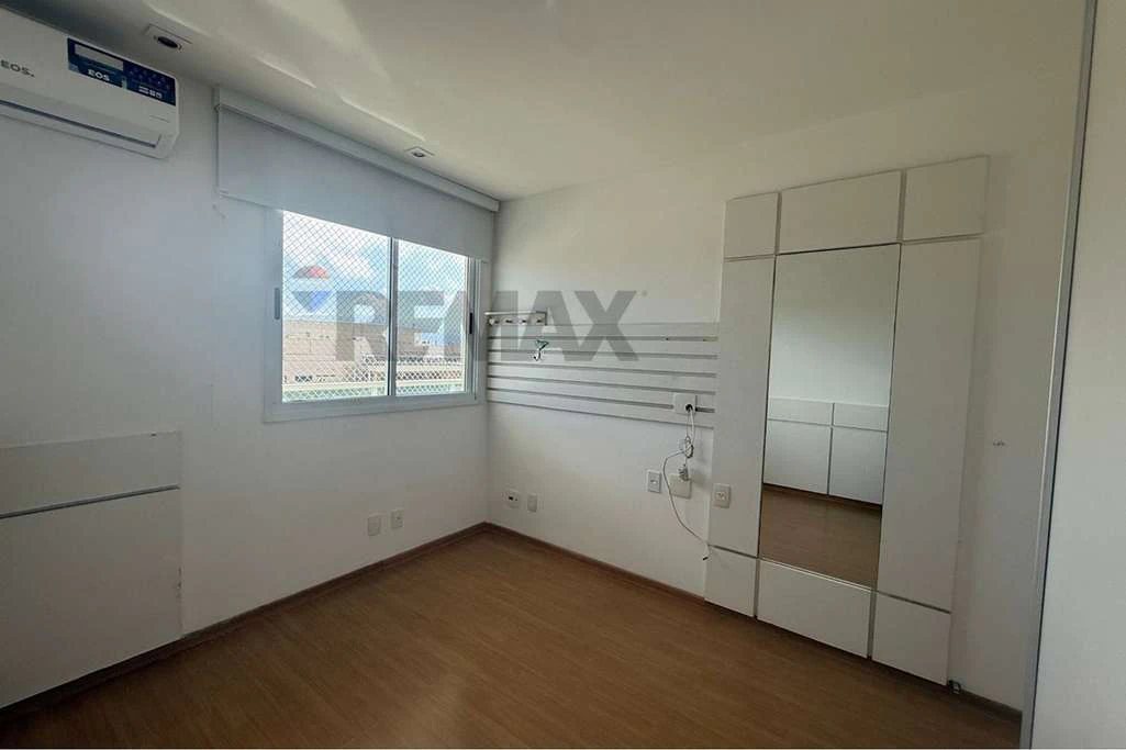 Furnished 4-bedroom apartment with 246 m² — photo 17