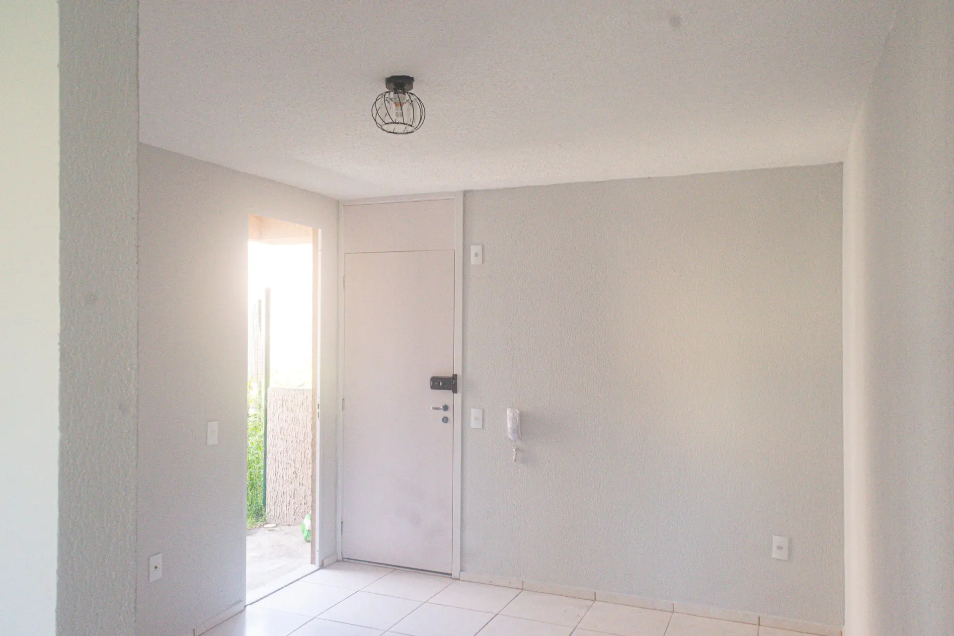 Apartment with 2 bedrooms and a private garden — photo 13