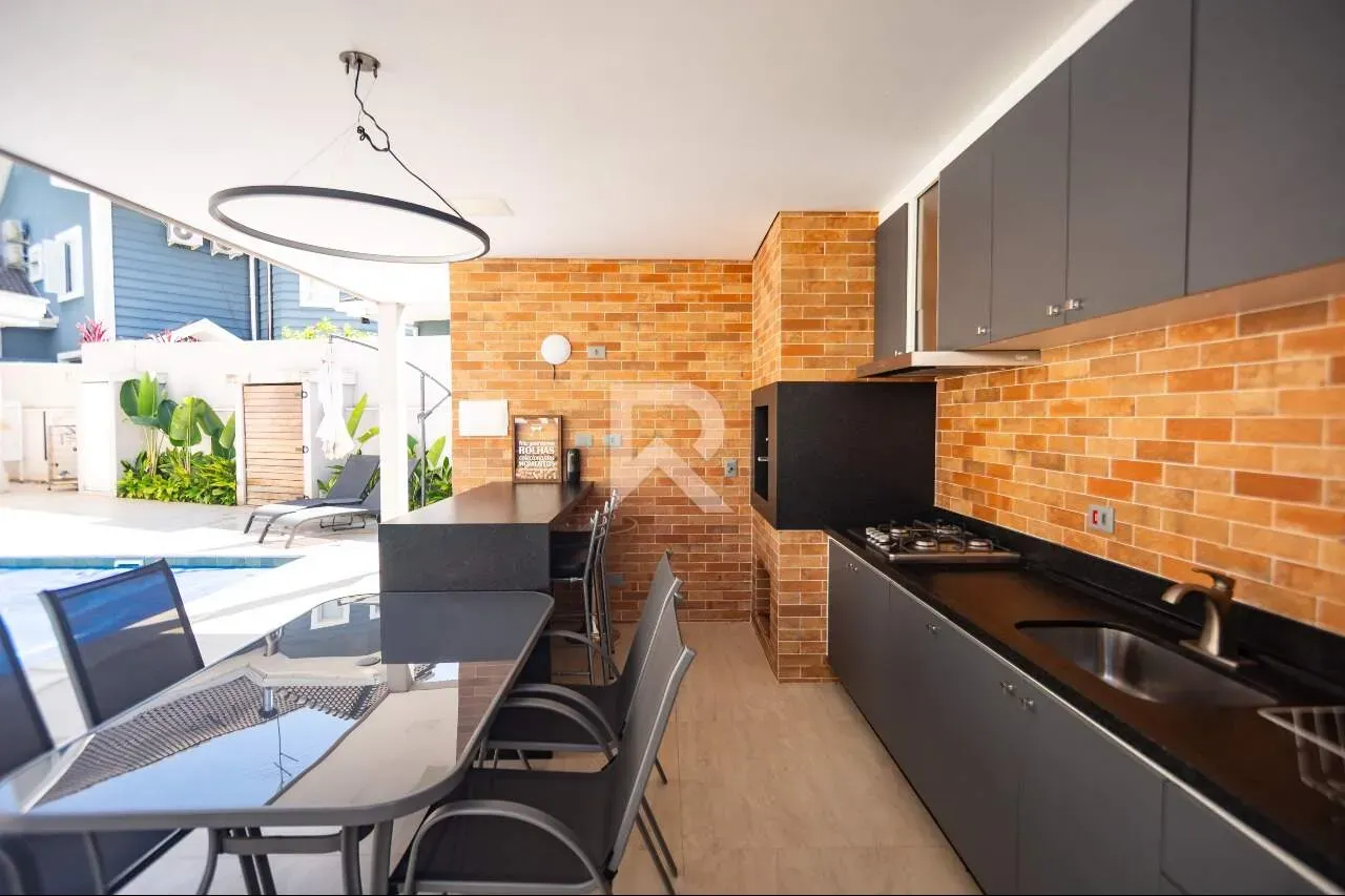 House with 4 en-suite bedrooms and private BBQ — photo 35