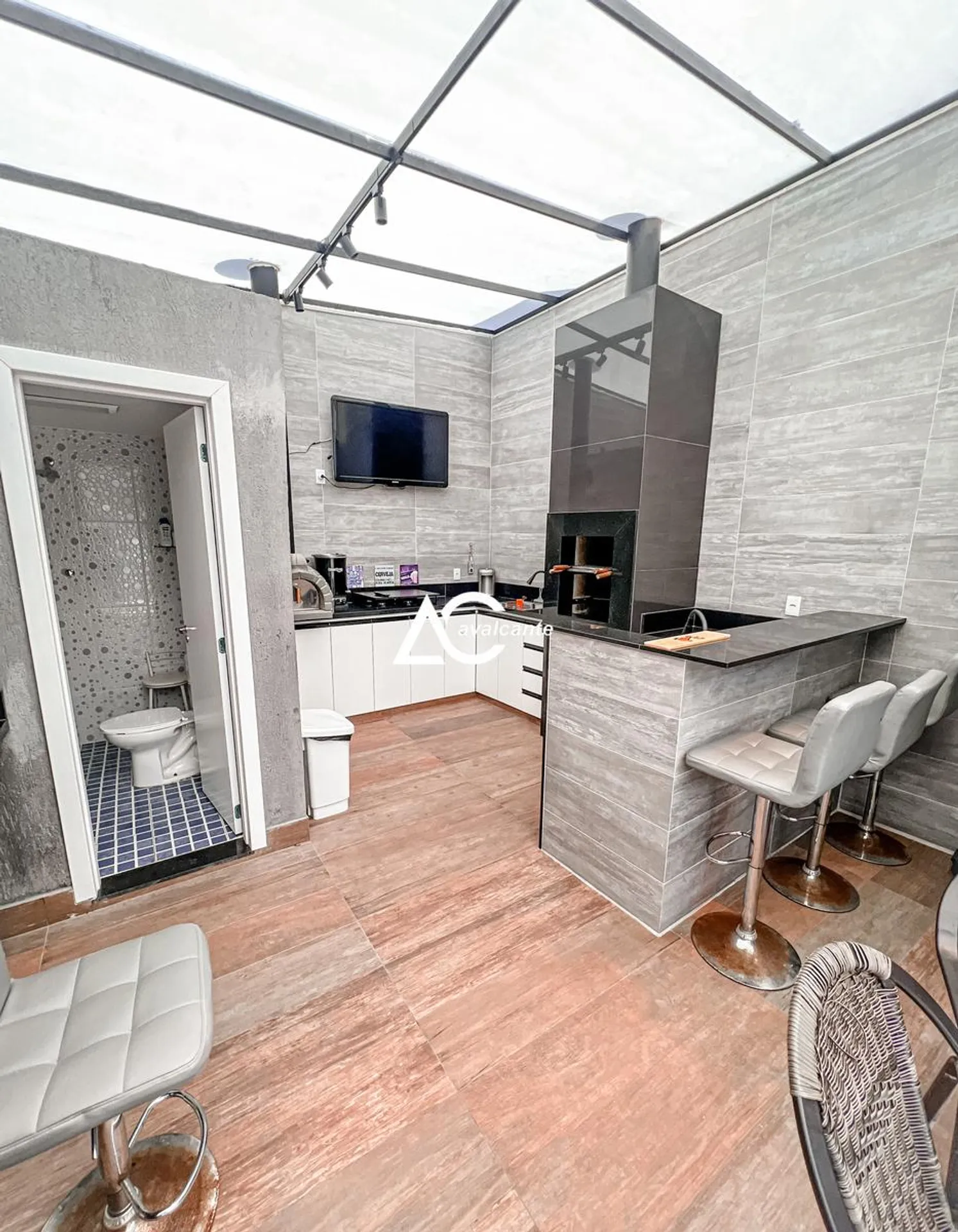 Washing machine in a 3-bedroom house, 360 m² — photo 6