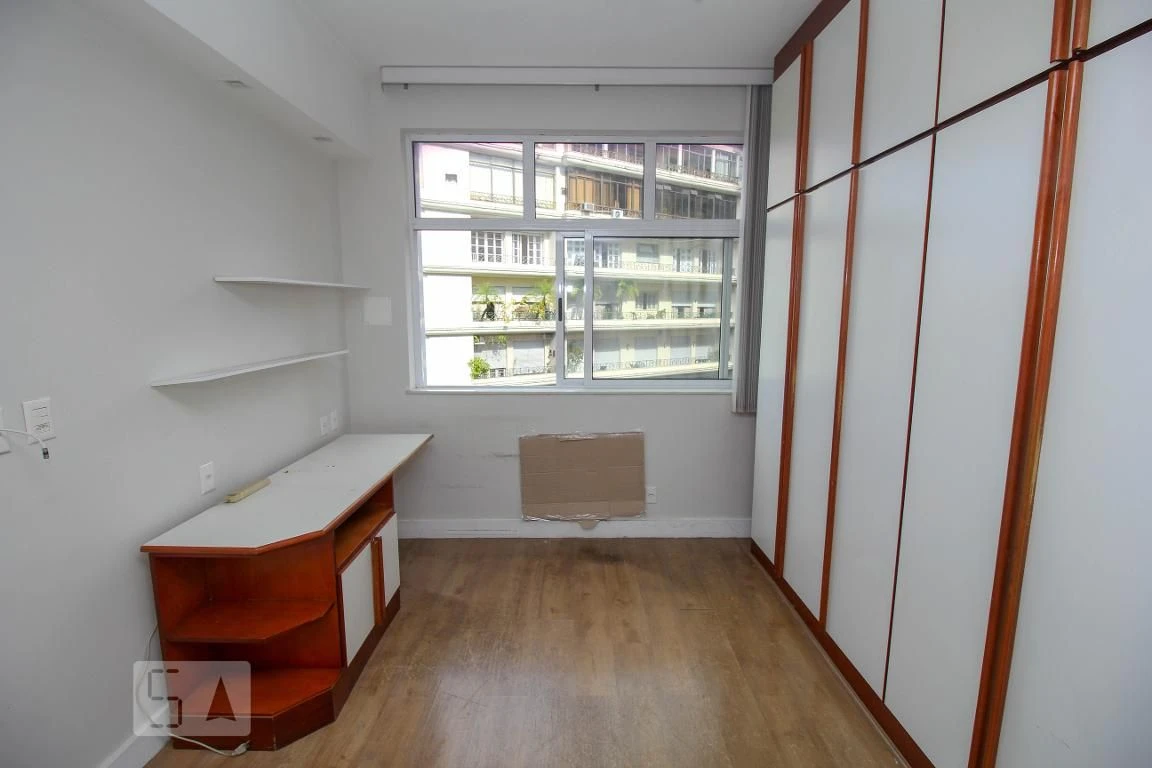 3-bedroom apartment with a home office — photo 30