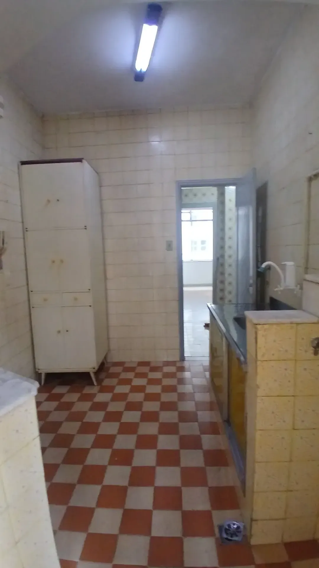 Apartment on the 2nd floor with wood or laminate floors — photo 13