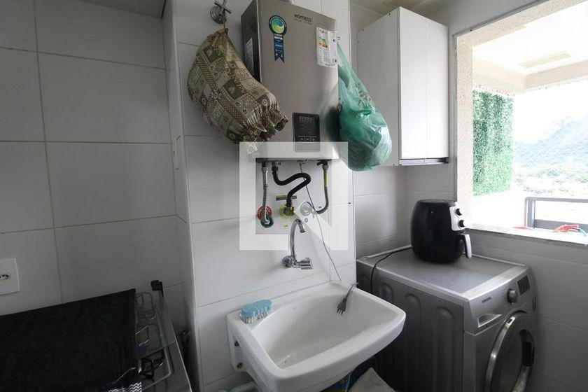 З меблями 3-кімнатна квартира із санвузлом, 82 м² — photo 4