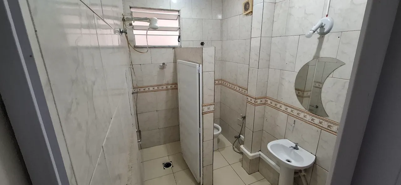 Studio with 1 bedroom and 1 bathroom — photo 7