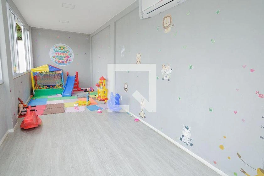 2-bedroom apartment in a building with a gym — photo 23