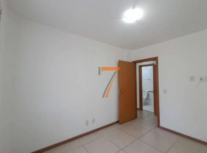 3-bedroom apartment with glass shower, 130 m² — photo 7