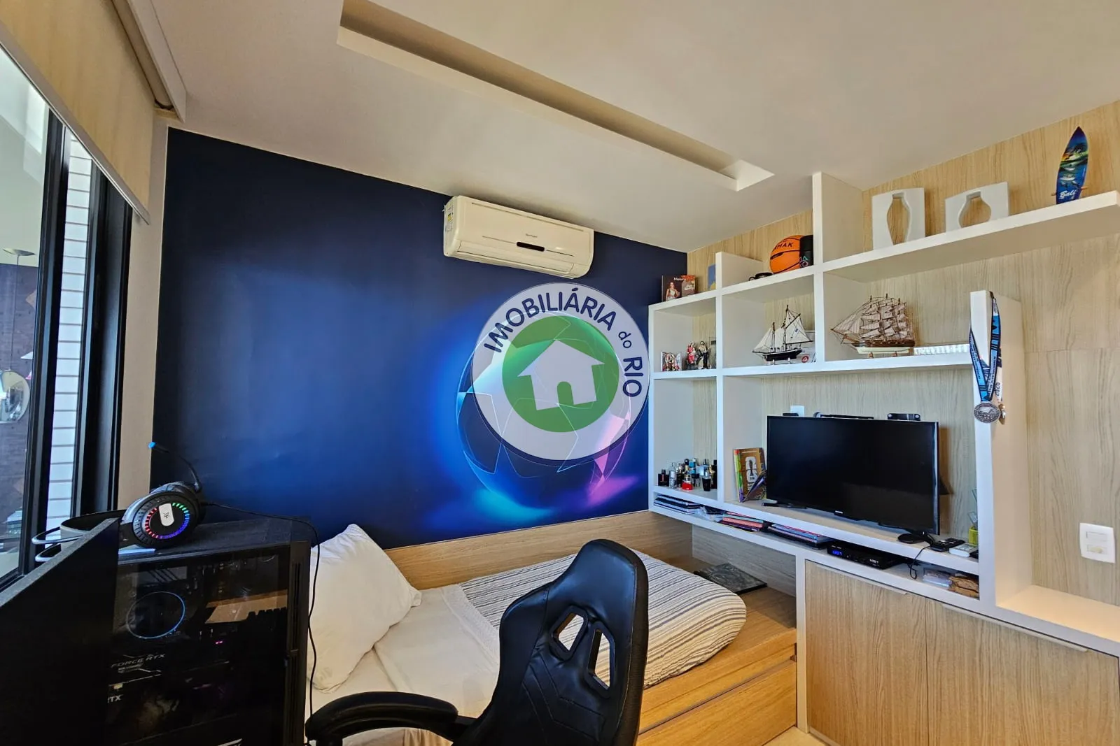 Apartment with 3 bedrooms, 4 bathrooms and a separate kitchen — photo 42