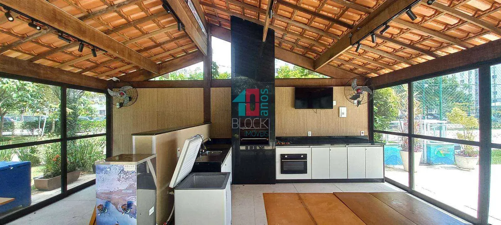 Apartamento de 2 quartos com vaga e cozinha separada — photo 32