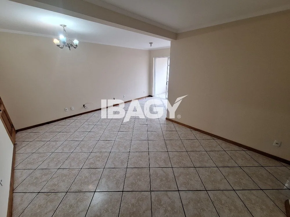 3-bedroom apartment in a building with a pool — photo 16
