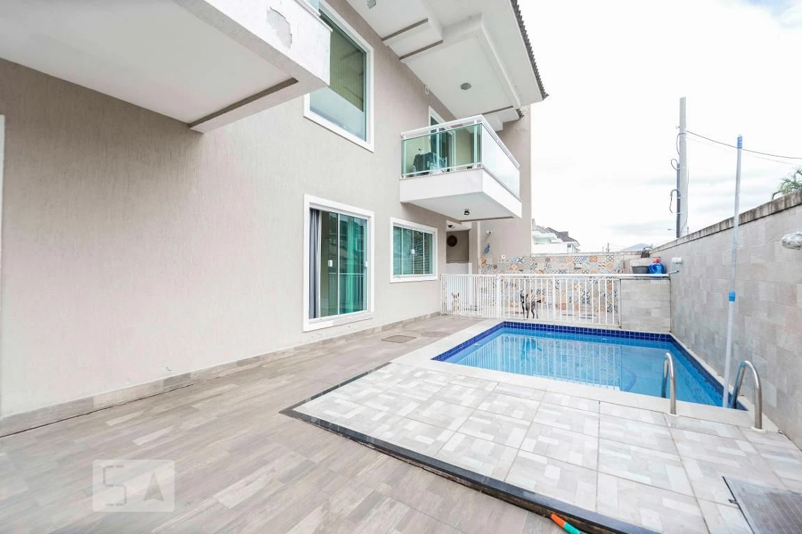 Casa mobiliada com 2 quartos em suítes e piscina privativa — photo 23