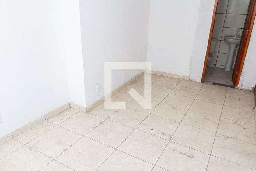 38 m² unfurnished studio with private garden and 1 parking — photo 22
